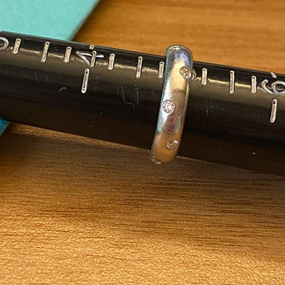 Tiffany & Co. platinum etoille diamond ring - Picture 10 of 11